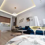 Maria's Seafront By Selectstay Apartment Durres