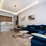 Apartment Maria's Seafront By Selectstay *