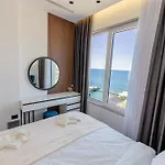 Maria's Seafront By Selectstay Durres