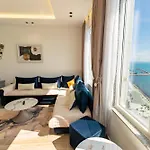 Maria's Seafront By Selectstay * Durres