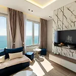 Apartment Maria's Seafront By Selectstay Durres