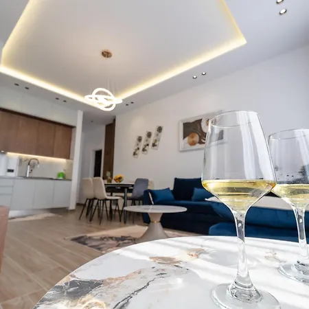 Maria's By Selectstay Lejlighed Durrës