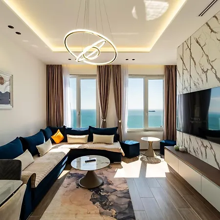 Maria's By Selectstay