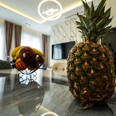 Maria's By Selectstay * Durrës