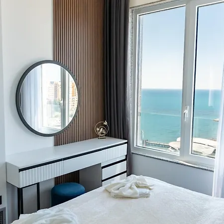 Maria's By Selectstay