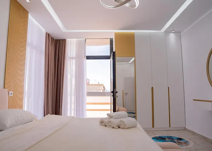 Maria's By Selectstay