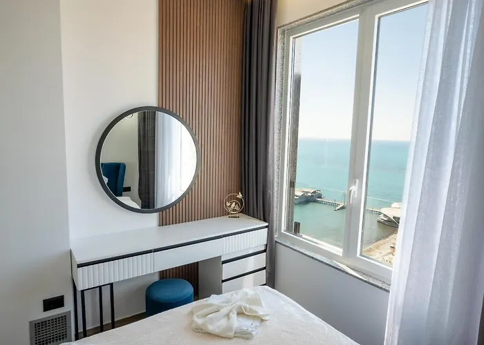 Maria's By Selectstay