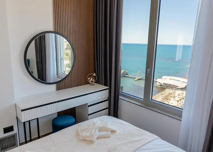 Maria's By Selectstay Appartement *