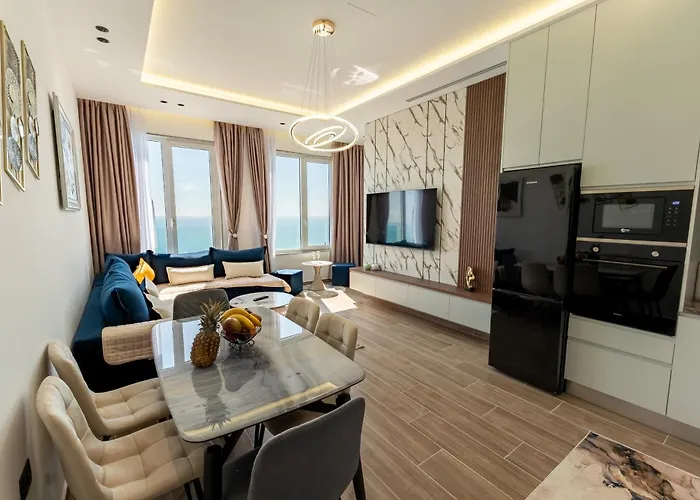 Maria's By Selectstay Appartement