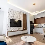 Apartment Maria's Seafront By Selectstay *