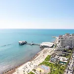 Maria's Seafront By Selectstay Apartment Durrës