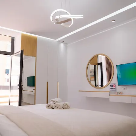 Appartement Maria's Seafront By Selectstay Durrës