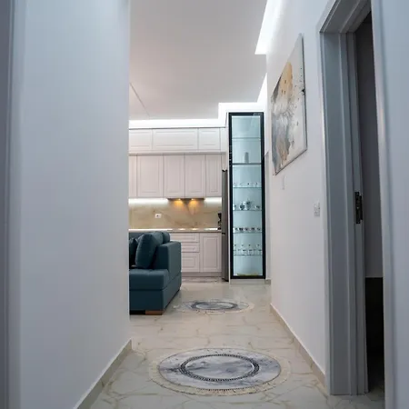 Maria's Seafront By Selectstay Appartement Durrës