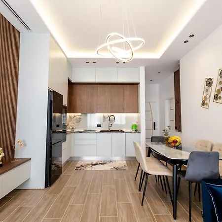 Maria's Seafront By Selectstay Appartement Durrës
