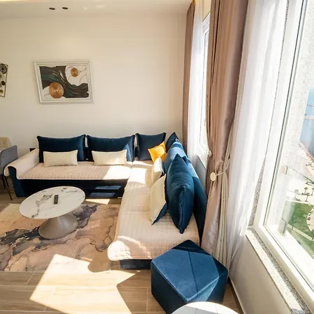 Maria's By Selectstay Durrës