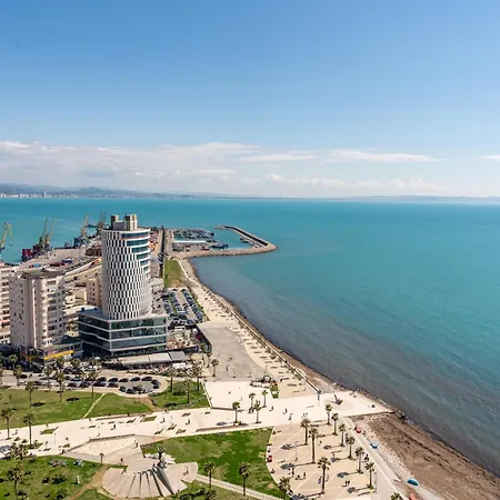 Maria's Seafront By Selectstay *