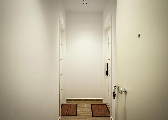 Maria's By Selectstay *