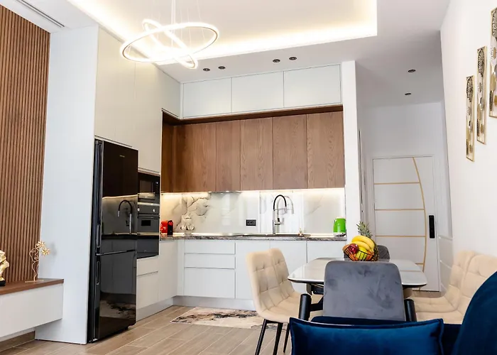 Maria's By Selectstay Appartamento Durrës