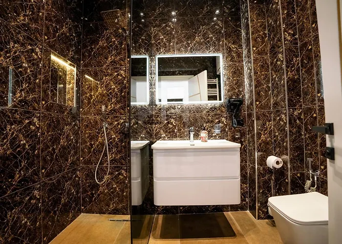 Maria's By Selectstay * Durrës