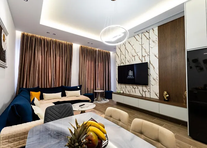 Maria's By Selectstay Durrës